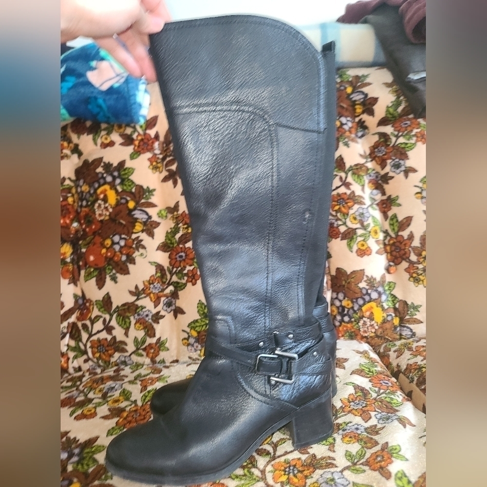 Boot - Picture 13 of 14
